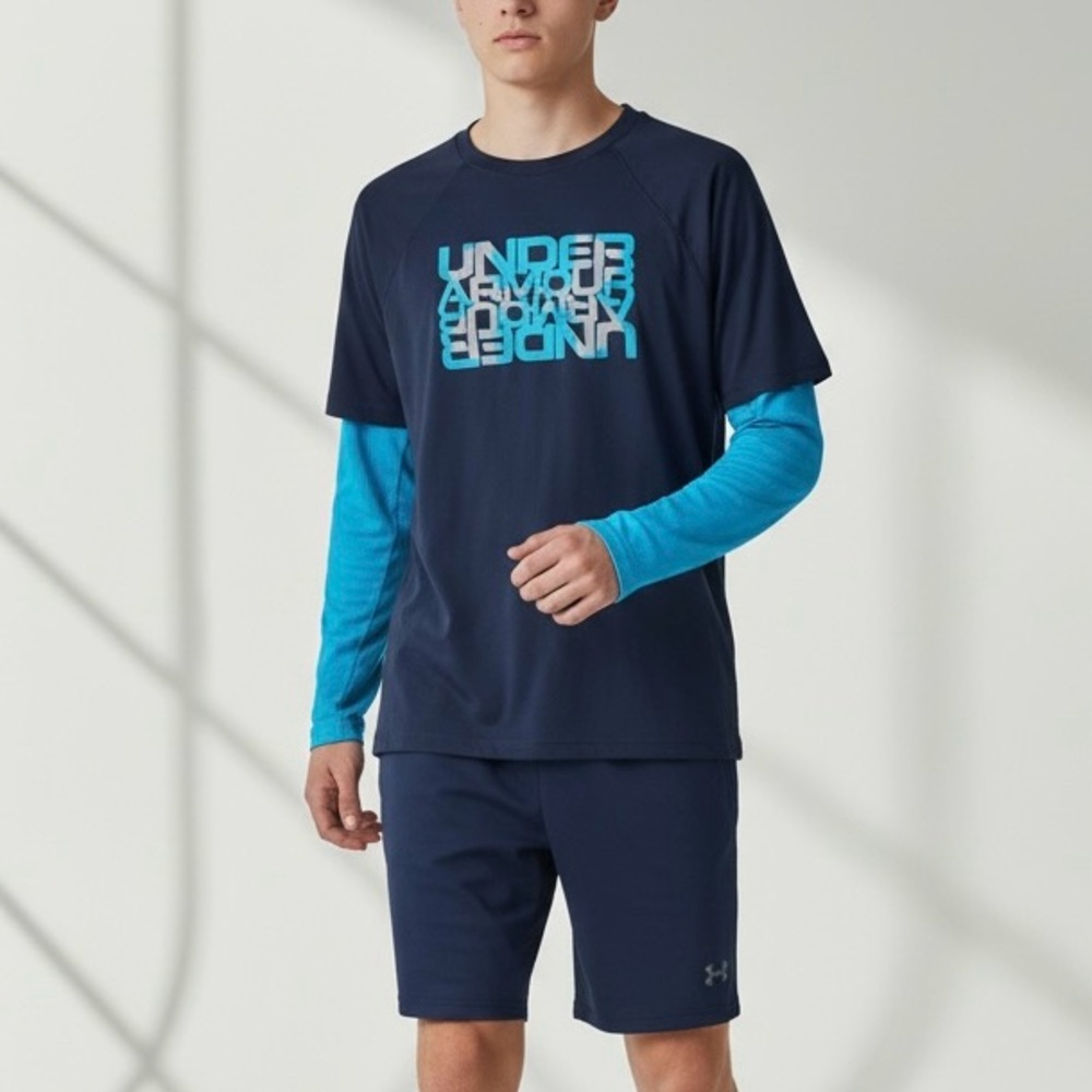 Under Armour All Season Gear Layered Tee Size YL Black Long Sleeve Logo
